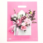 Розовый пакет с цветочным принтом и вырубной ручкой (40х31 см) - Сима-Ленд - купить с доставкой в Шахтах