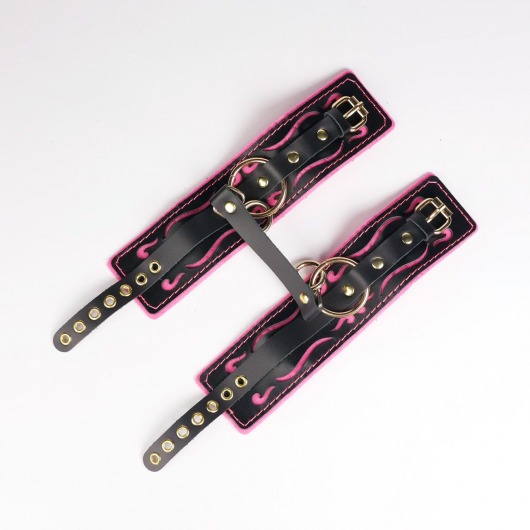 Черные кожаные оковы с розовой строчкой - Crazy Handmade - купить с доставкой в Шахтах