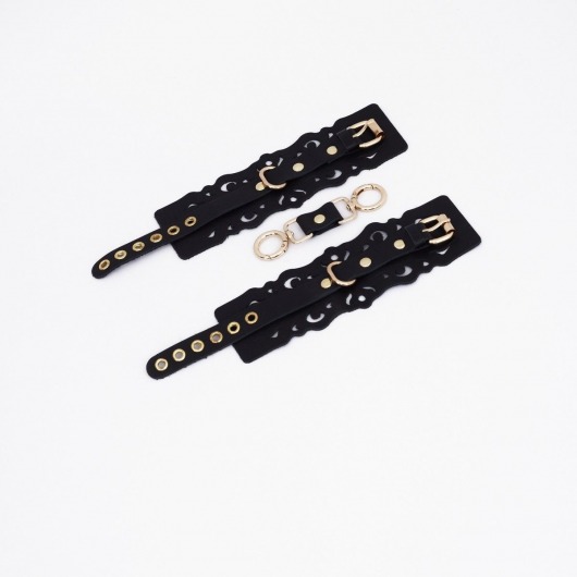 Черные кожаные наручники с узорами и золотистой фурнитурой - Crazy Handmade - купить с доставкой в Шахтах