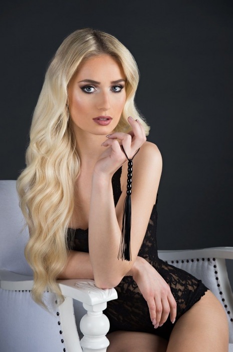 Чёрная мини-плеть из резины Rubber Mini Whip - 22 см. - Blush Novelties - купить с доставкой в Шахтах